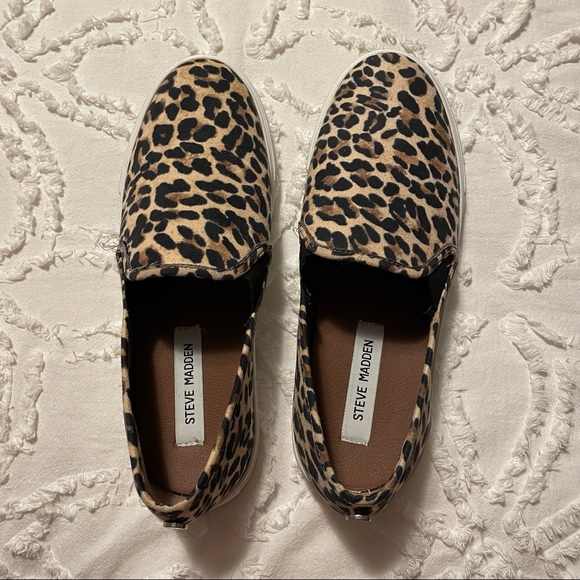 Steve Madden Cheetah Print Slides - Picture 1 of 4